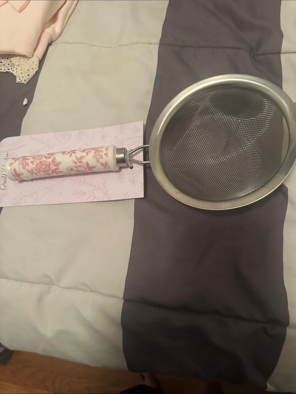 Floral Ceramic Handle Stainless Steel noodle Strainer - Pink & White BNWT